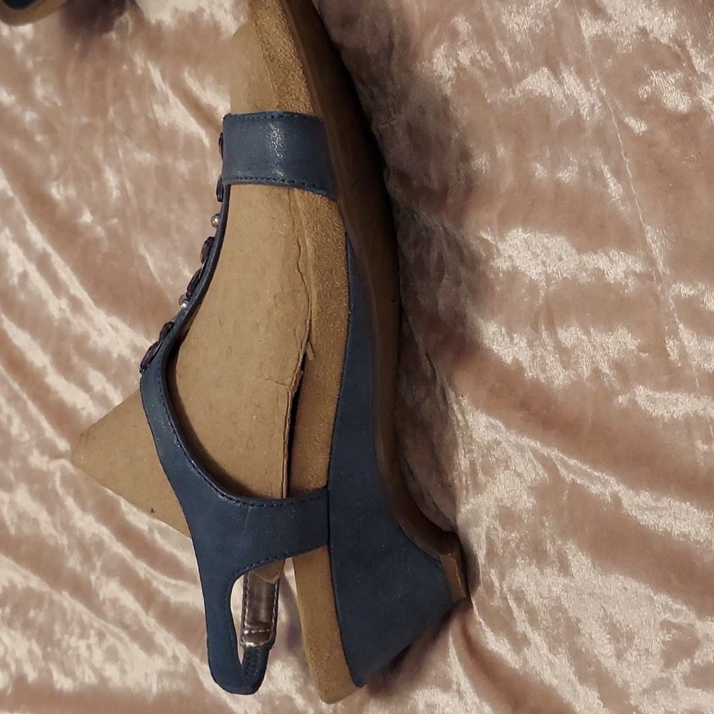 Women's sandals - Picture 2 of 5